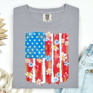 NOWTS Comfort Colors Floral Flag 🇺🇸 Graphic Tee in Blue